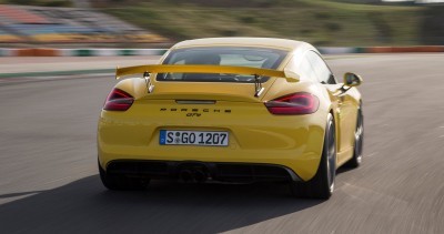 2016 Porsche CAYMAN GT4 21