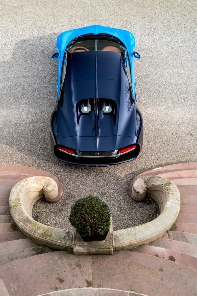 09_CHIRON_Molsheim_rear-up_WEB
