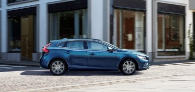 175944_Volvo_V40_T5_Inscription_Location_Profile
