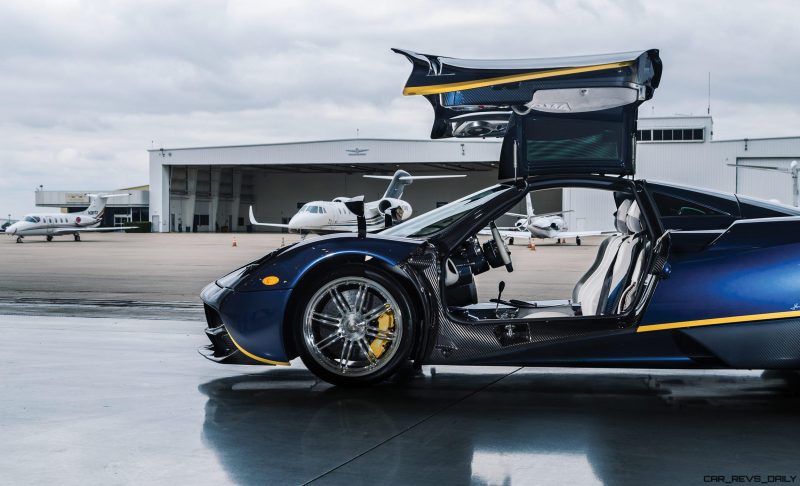 2014 Pagani Huayra  29