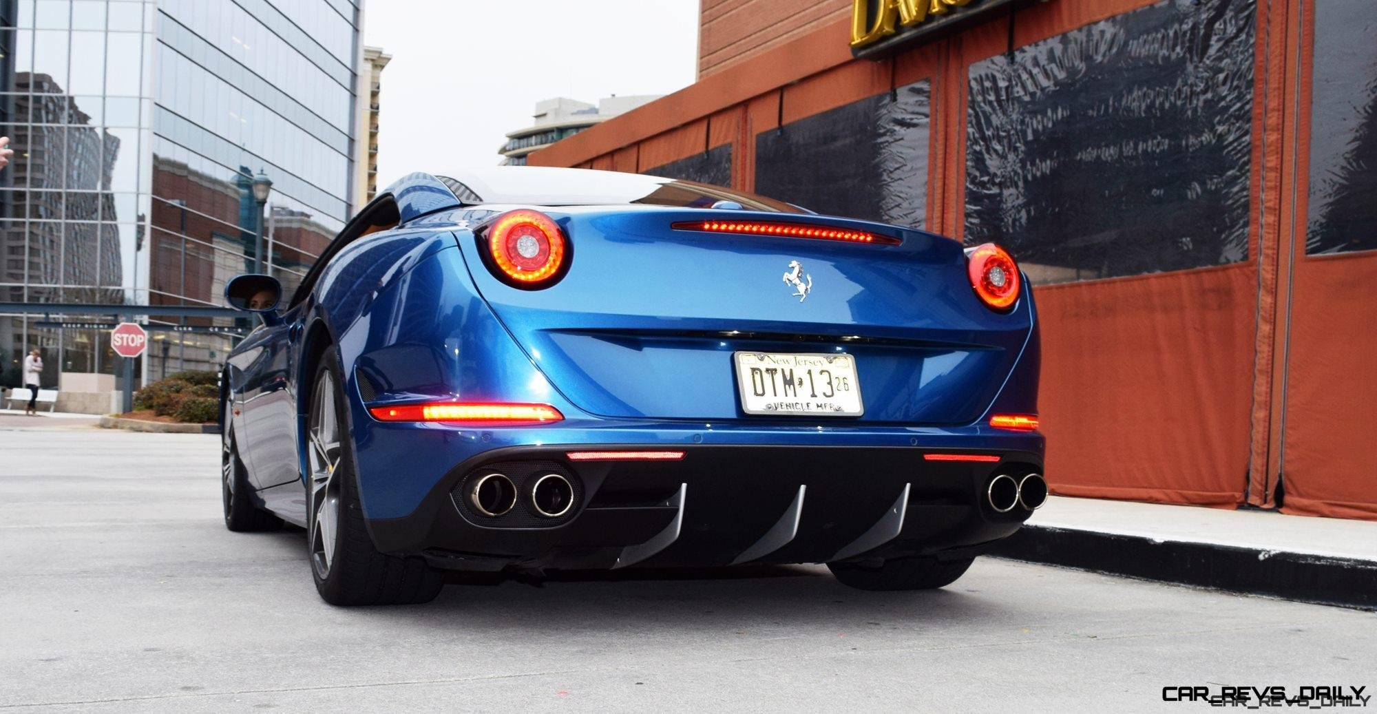2016 FERRARI California T Blue3