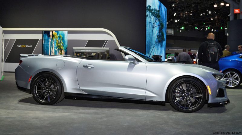 2017 Chevrolet CAMARO ZL1 Convertible3
