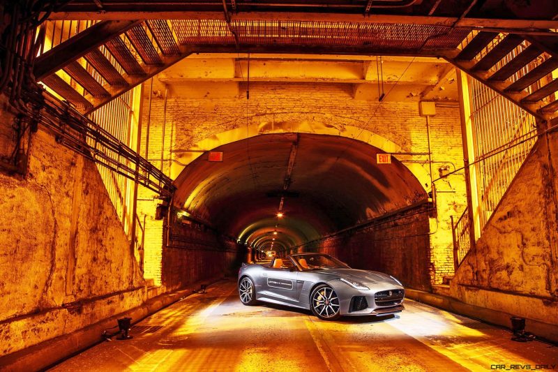 2017 Jaguar F-TYPE SVR 5