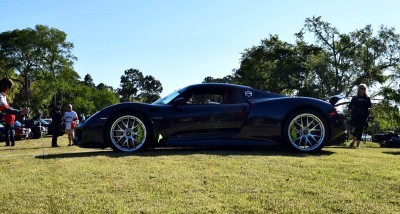 2015 Porsche 918 Spyder - Viola Black 4