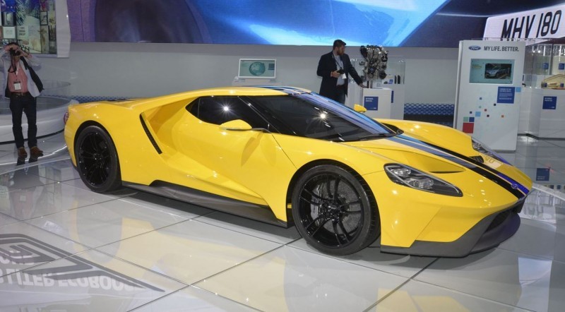 #NYIAS Live - Showfloor Mega Gallery 90