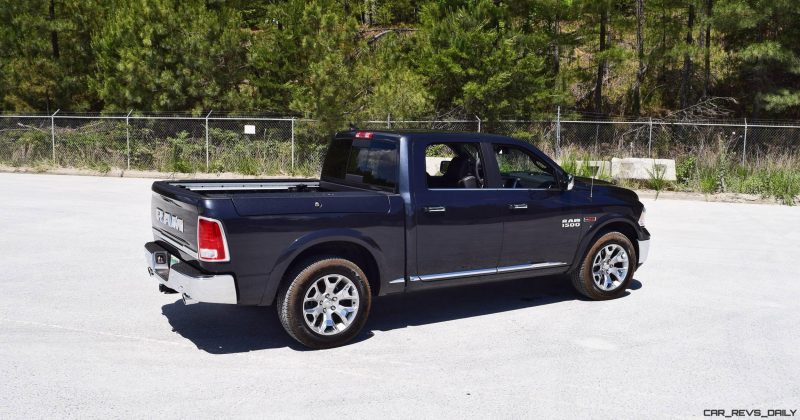 2016 RAM 1500 LIMITED EcoDiesel BLACK 17