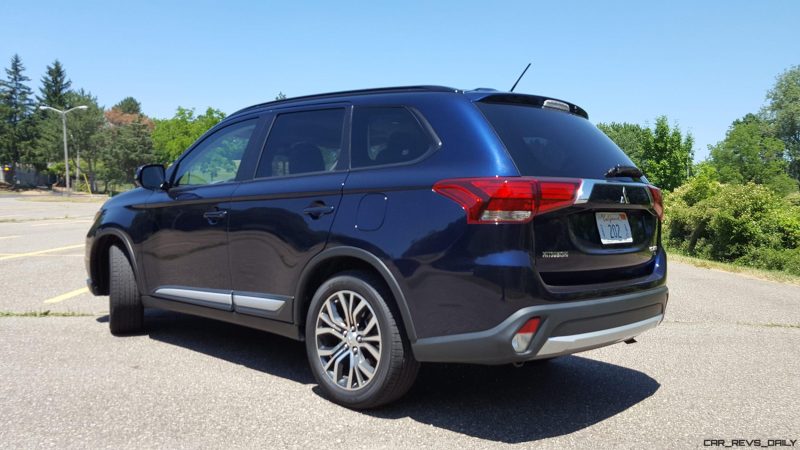 2016 Mitsubishi Outlander SEL S-AWC - By Carl Malek 4