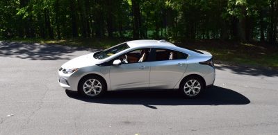 2017 Chevrolet VOLT Premier 38
