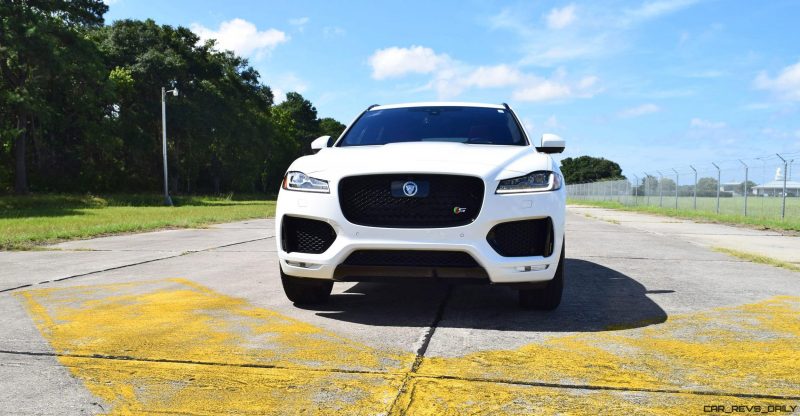 2017 Jaguar F-Pace S - White Exterior  130