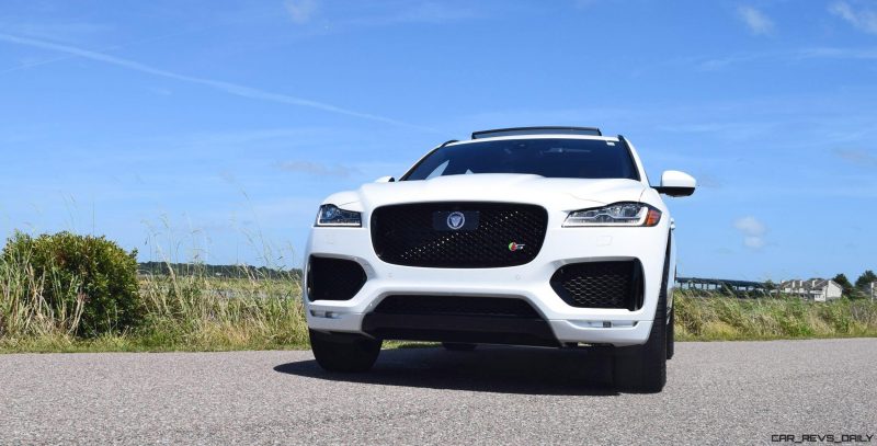 2017 Jaguar F-Pace S - White Exterior  23