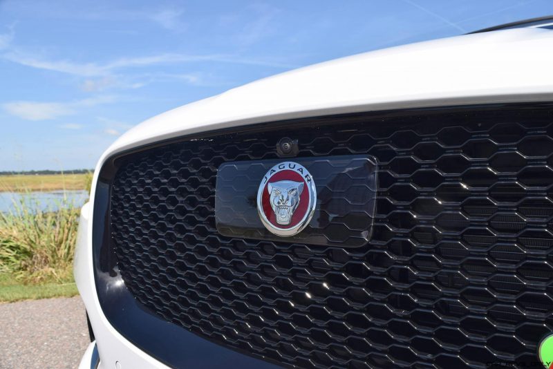 2017 Jaguar F-Pace S - White Exterior  54