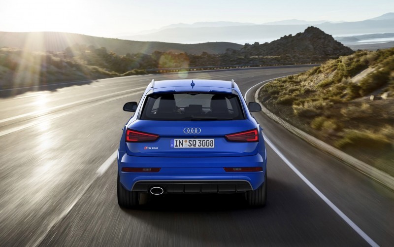 2017 Audi RS Q3 Performance 8