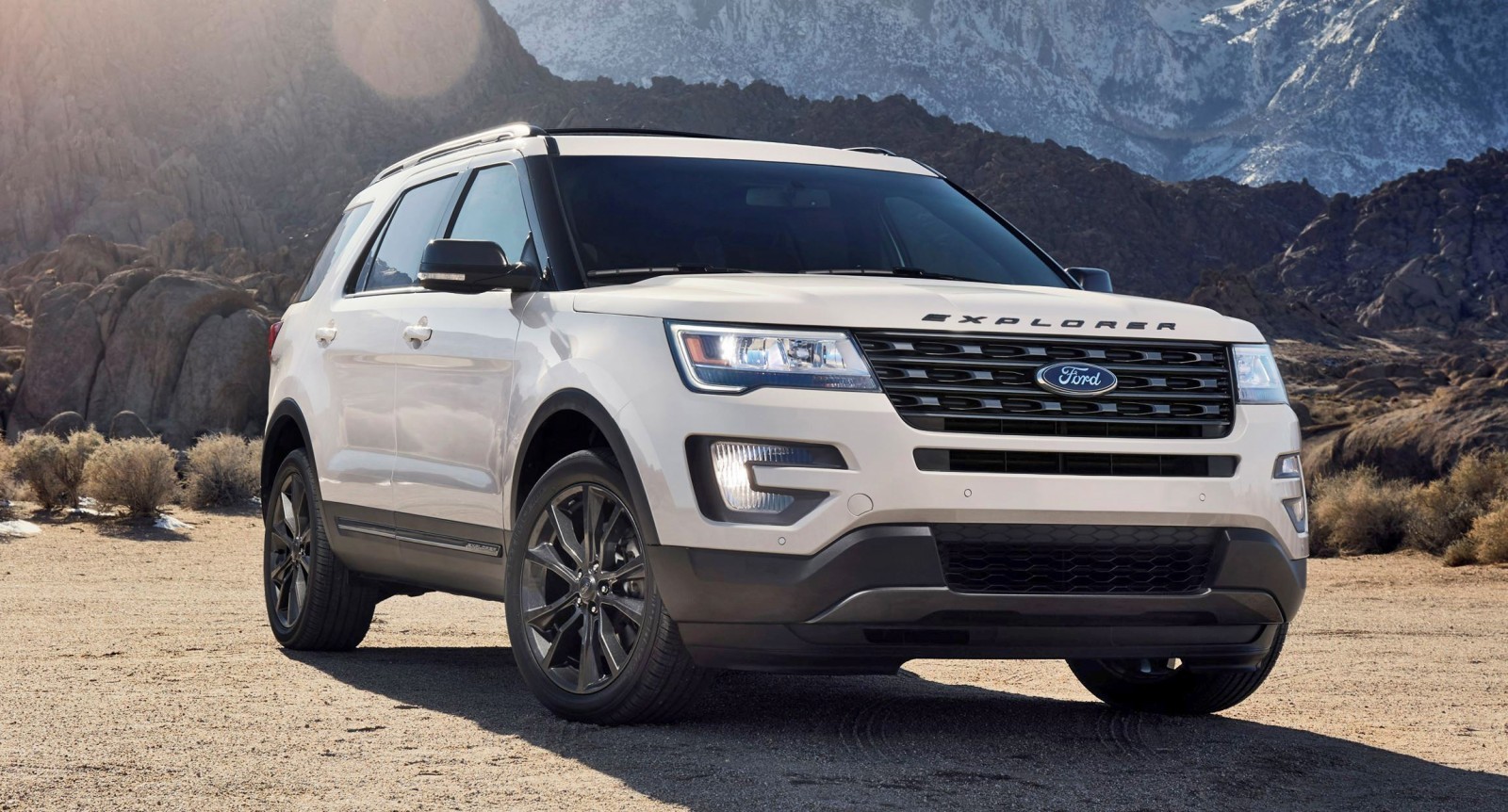 2017 Ford Explorer XLT Sport Pack Is High Impact Styling Upgrade with 