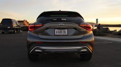 2017 Infiniti QX30 24