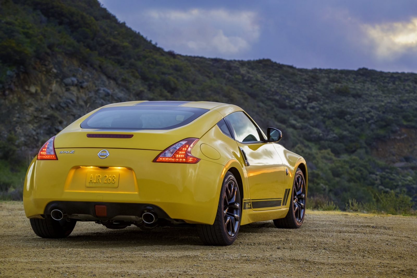 2018 Nissan 370Z Heritage Edition previewed at New York Internat