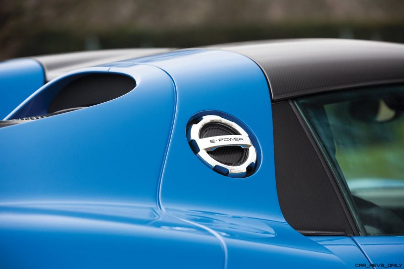 Arrow Blue Porsche 918 Spyder 26