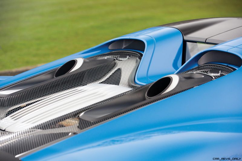 Arrow Blue Porsche 918 Spyder 3