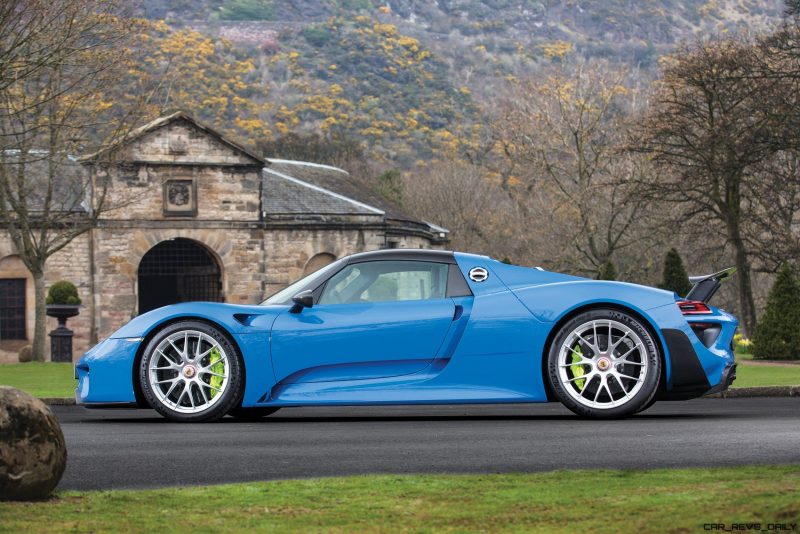 Arrow Blue Porsche 918 Spyder 5