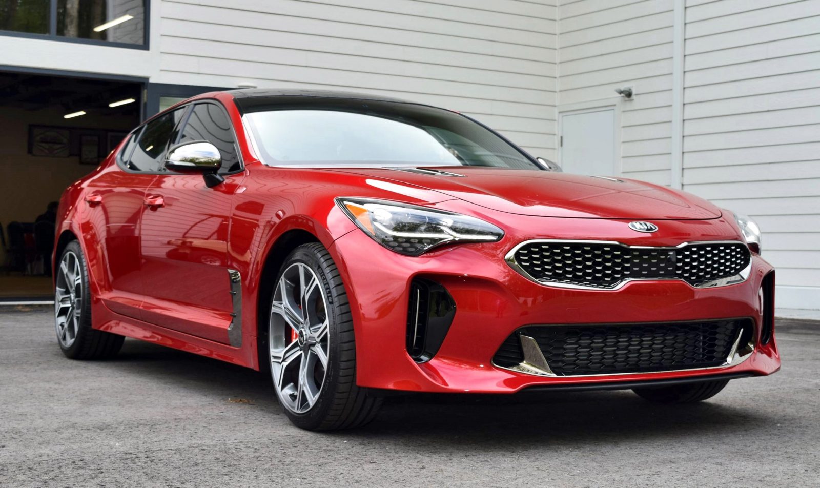 Kia stinger awd