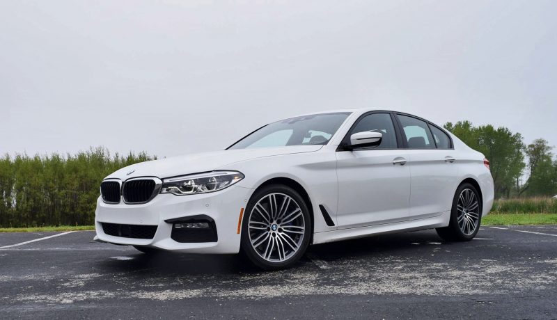 2017 BMW 540i 11