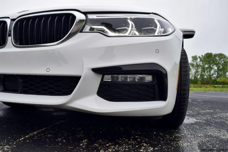2017 BMW 540i 35