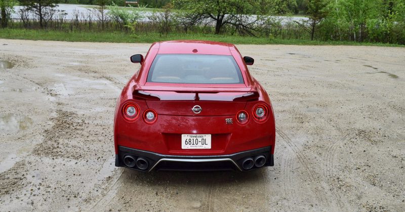 2017 Nissan GT-R Review 29