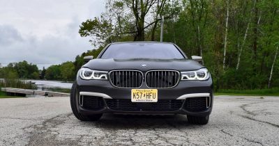 M760i 13