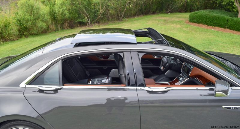 2017 Lincoln Continental 3