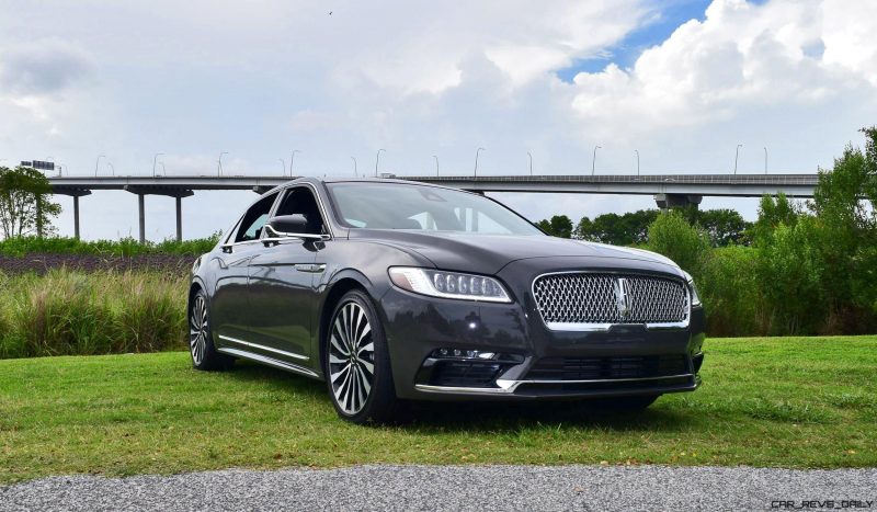 2017 Lincoln Continental 3