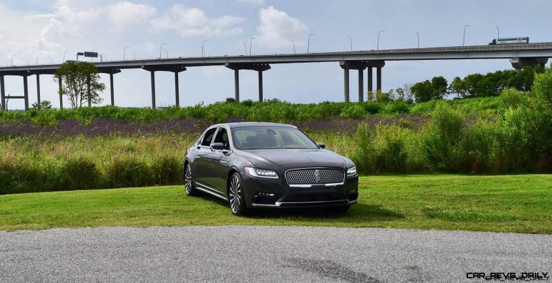 2017 Lincoln Continental 3