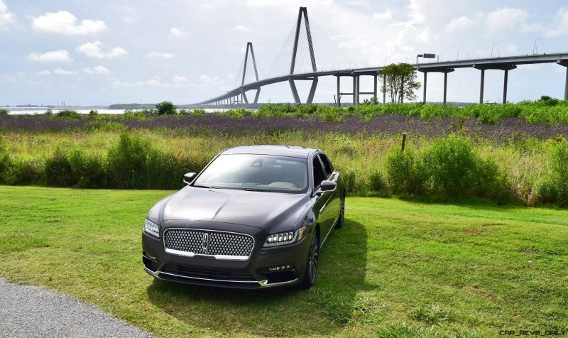 2017 Lincoln Continental 3