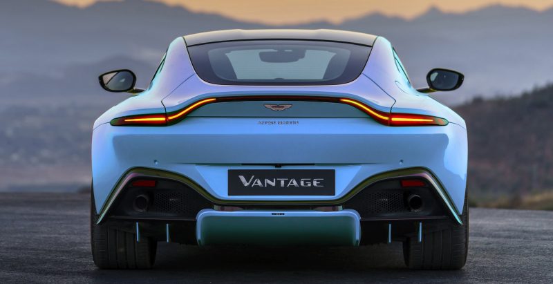 Aston-Martin-Vantage_Lime-Essence_01-tilebazsfd_004