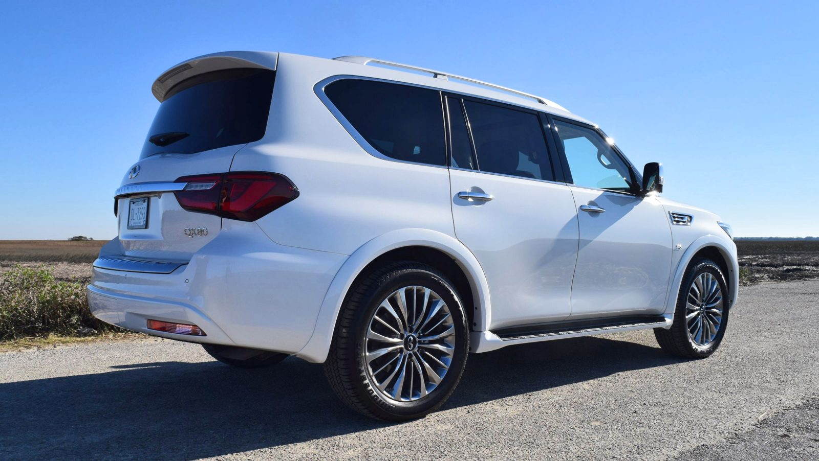 Infiniti qx80 сзади