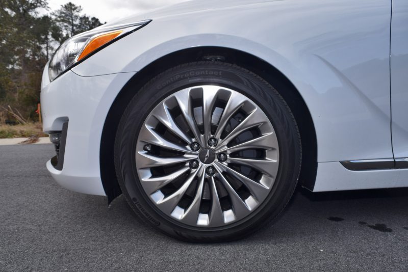 2018 Genesis G90 5_21
