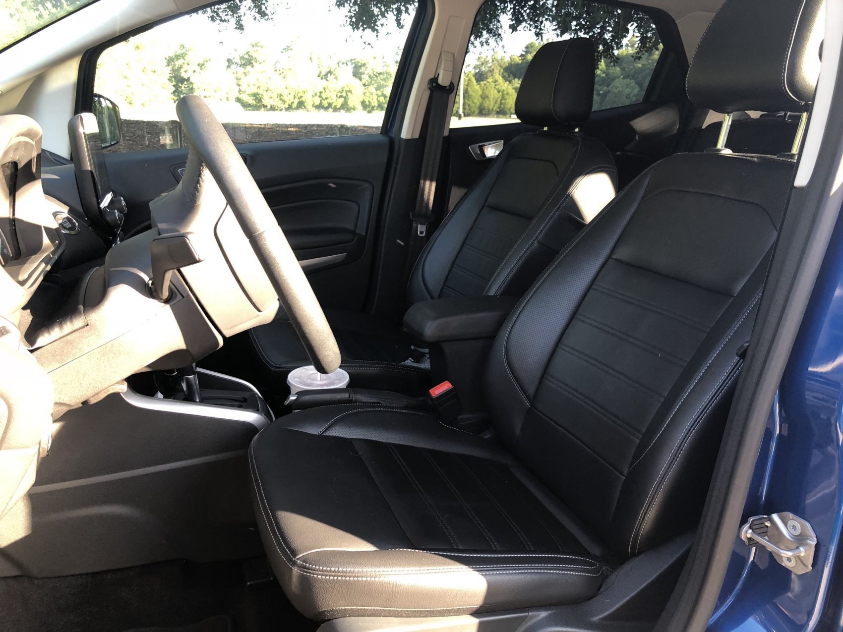 2018 Ford EcoSport Titanium AWD 32