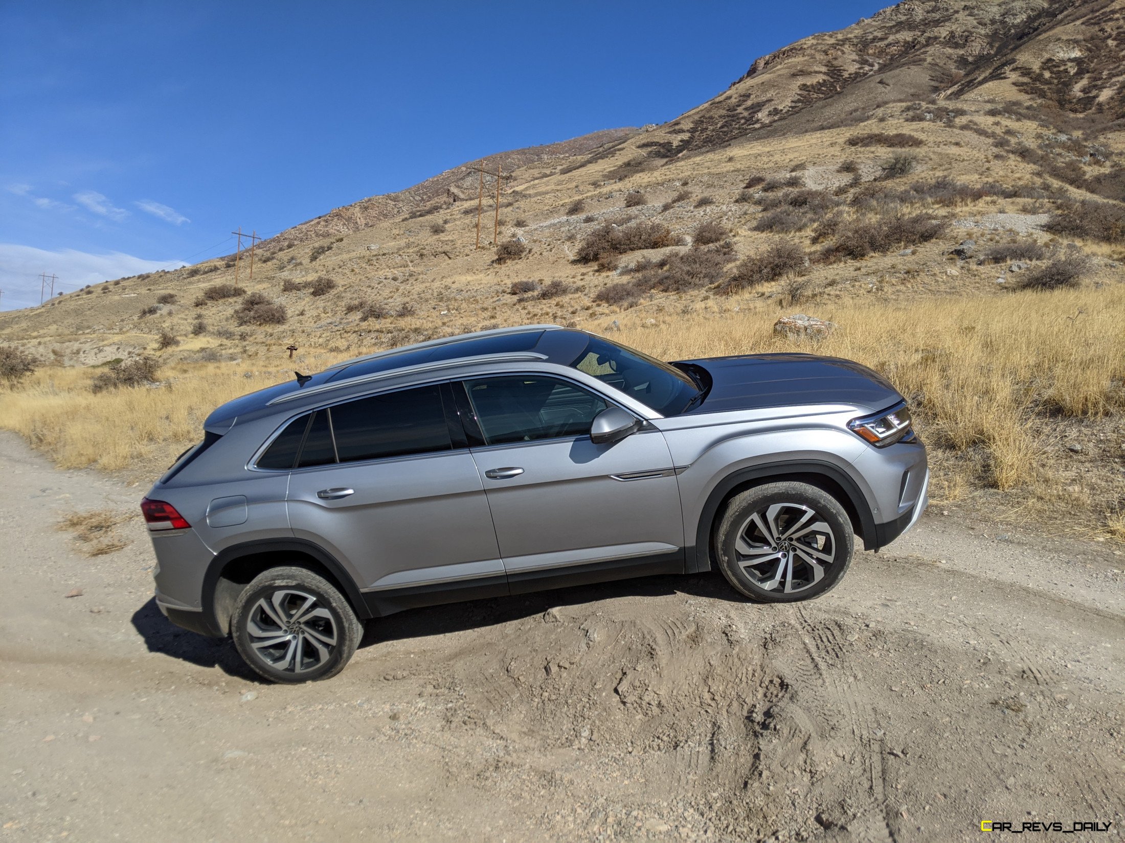 2020 Atlas Cross Sport