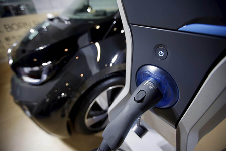 Cargador coche eléctrico