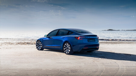 Tesla Model 3 2