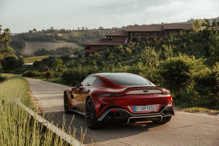 Aston Martin Vantage S prueba