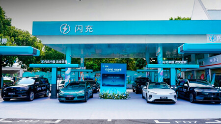 Sinopec, la Repsol China, está transformando sus gasolineras en electrolineras al 100 %