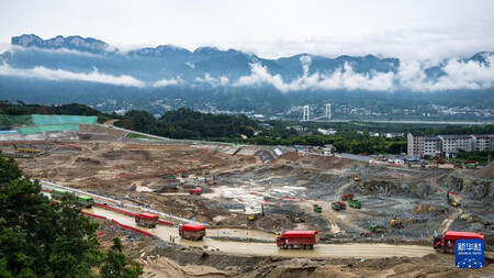 Construccion Nuevo Canal de Transporte de las Tres Gargantas,
