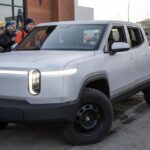 100 000 reservations in two days : the $20K electric pickup America canʼt stop talking about