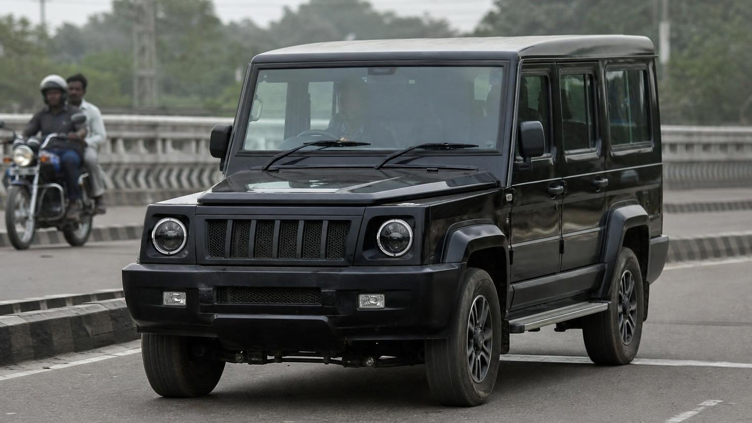 It looks like a $180K G-Wagon but this 4x4 costs less than a used Civic : the catch is where itʼs built
