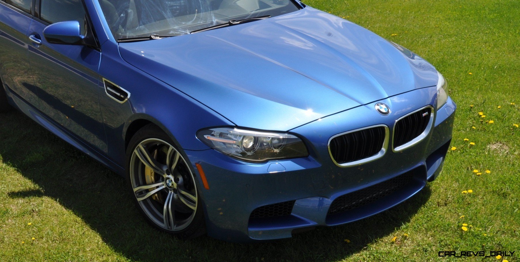 Car-Revs-Daily Track Tests 2014 BMW M5 55