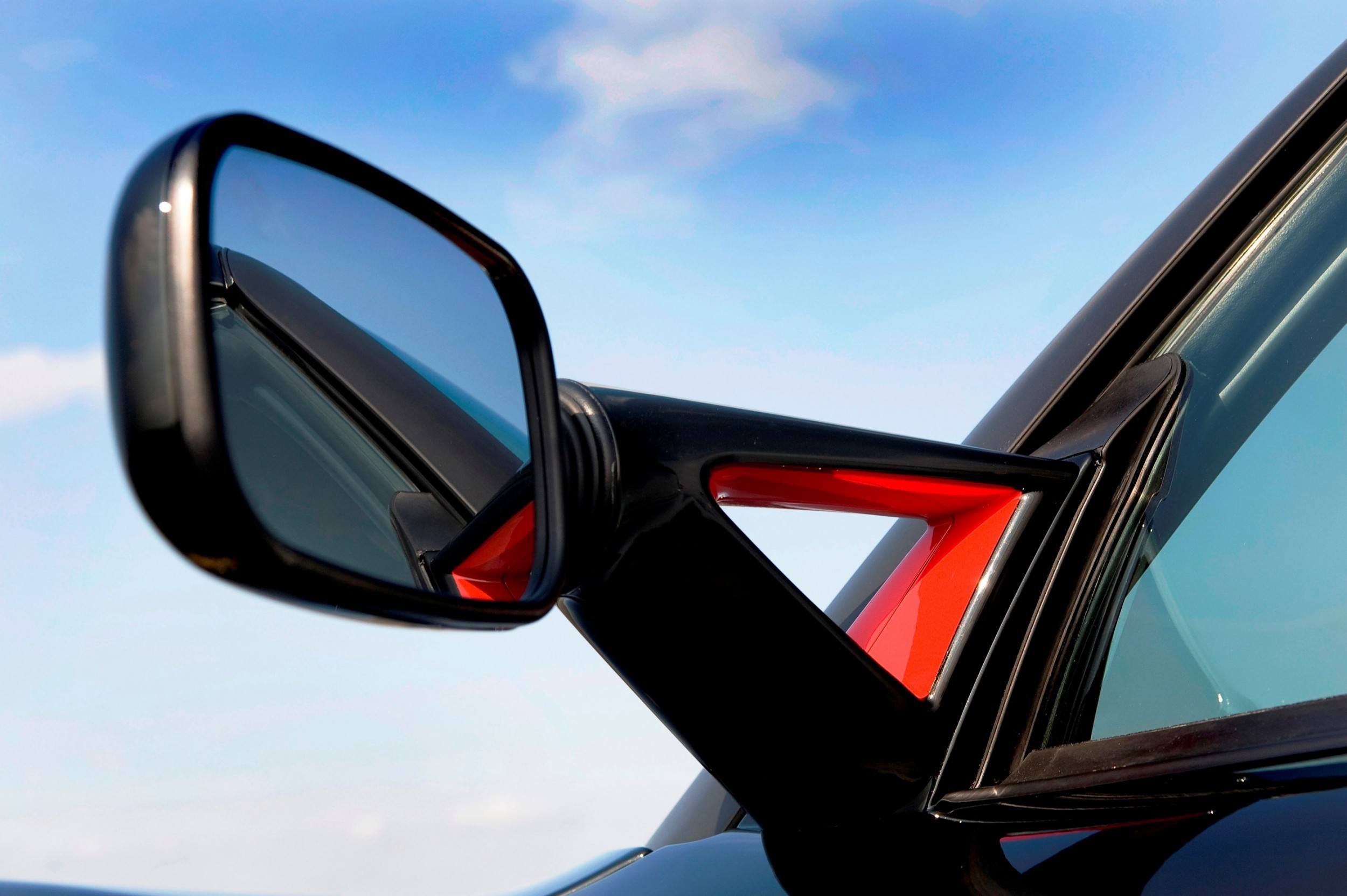 Car-Revs-Daily