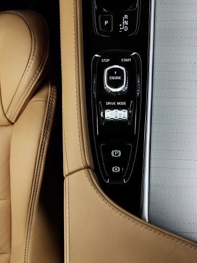 Car-Revs-Daily