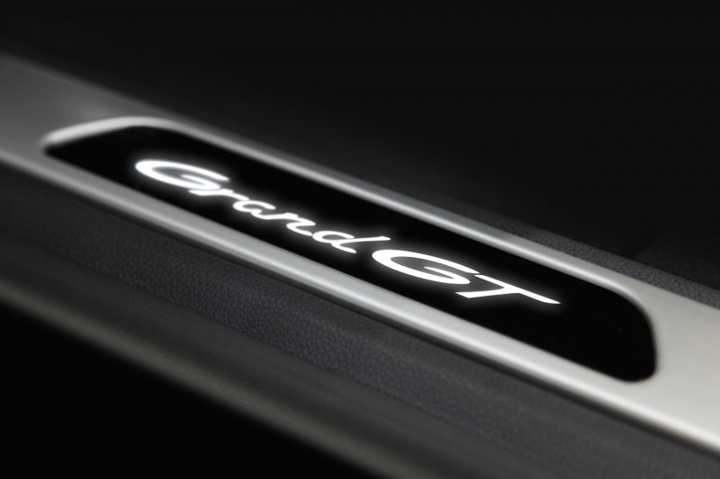 Car-Revs-Daily