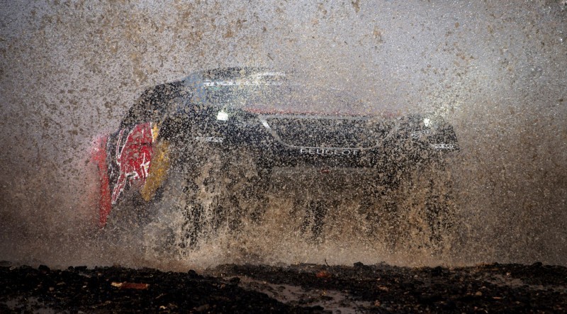 Rally Dakar 2016 Peugeot DKR16 Red Bull 28