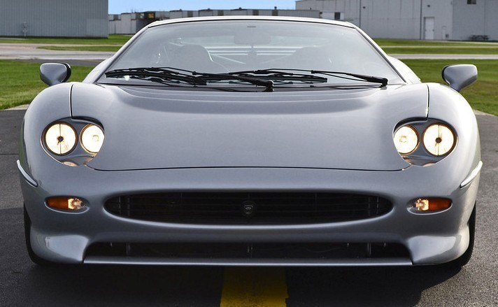 Supercar Icons 1992 JAGUAR XJ220 Still Enchants the Eye and Mind 22 Years Later 37
