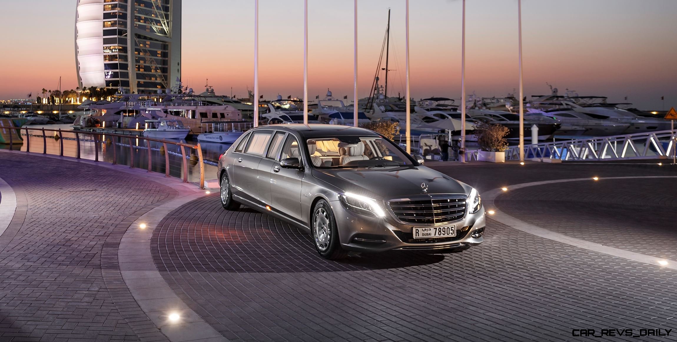 Мерседес Майбах s650 ночью